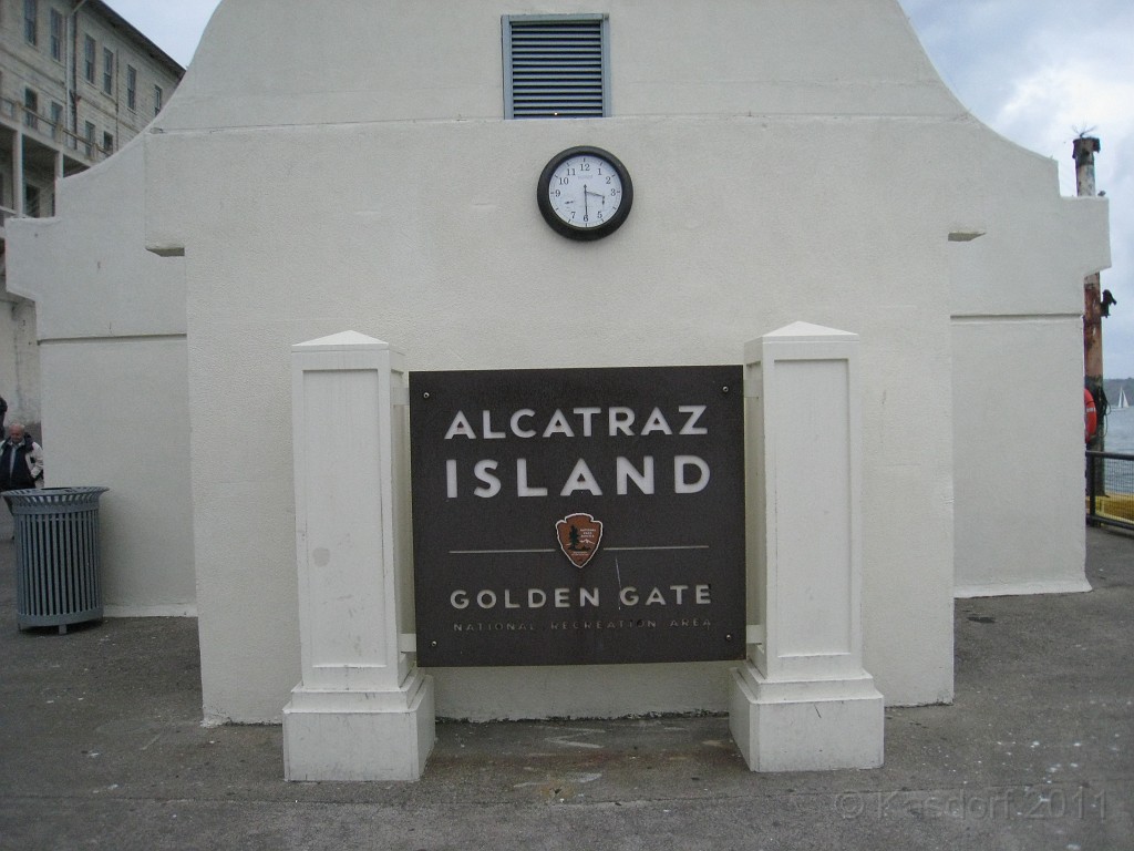 2011 Bay 2 Breakers Saturday 0895.JPG - I was able to participate in the 2011, 100th anniversary of the San Francisco Bay to Breakers 12K race. A great weekend for sight seeing and racing.